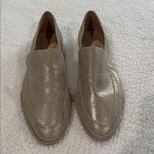 ANTONIO MELANI Metallic Gold Slip-On Loafers. Like New 8M